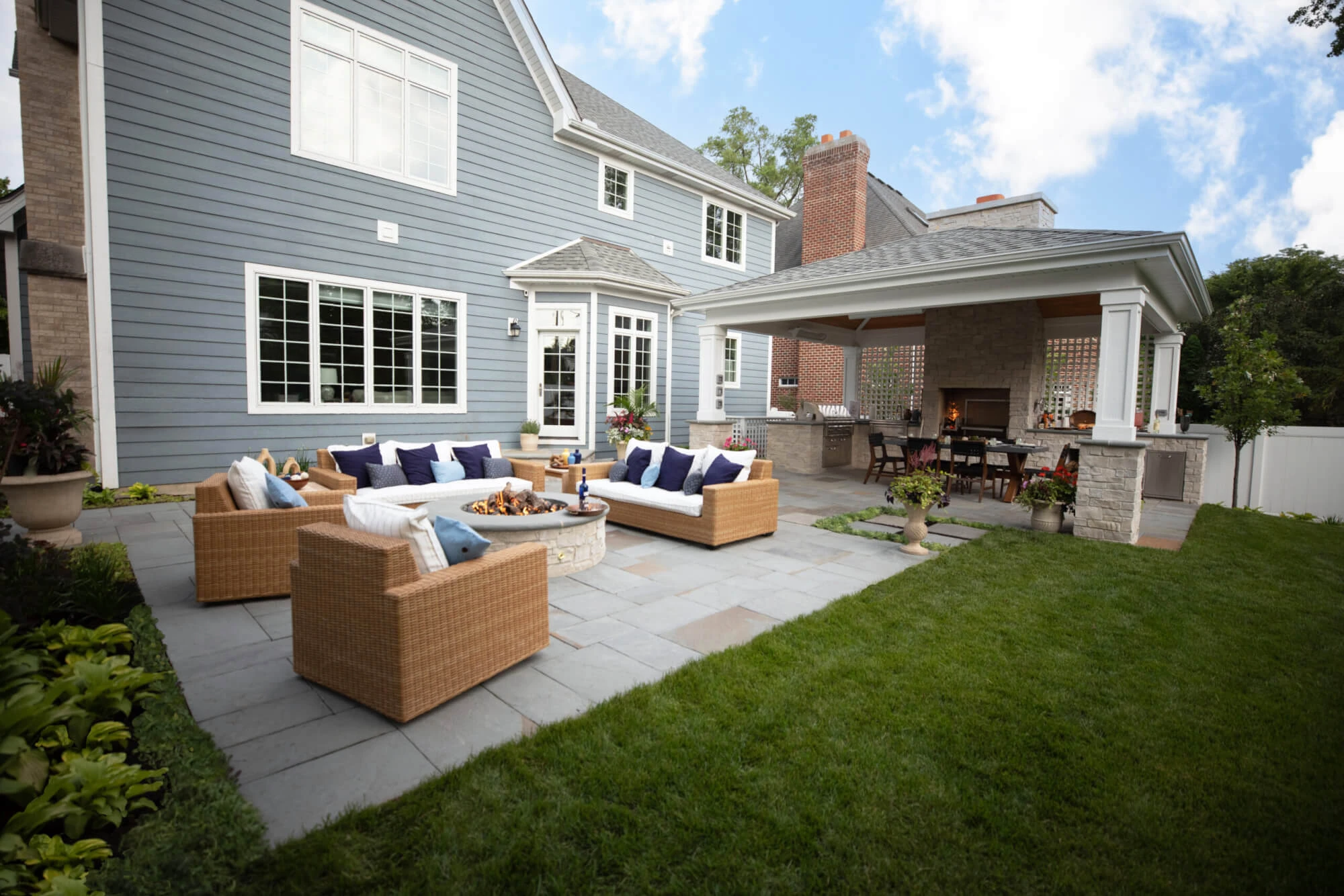 Why Sugar Hill GA Homeowners Are Building Outdoor Kitchens This Year