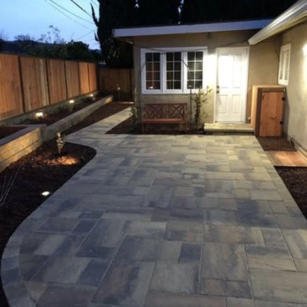 Why Sugar Hill GA Homeowners Are Upgrading to Professional Landscape Lighting